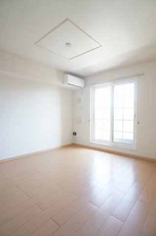 リバティーIIIの居間写真