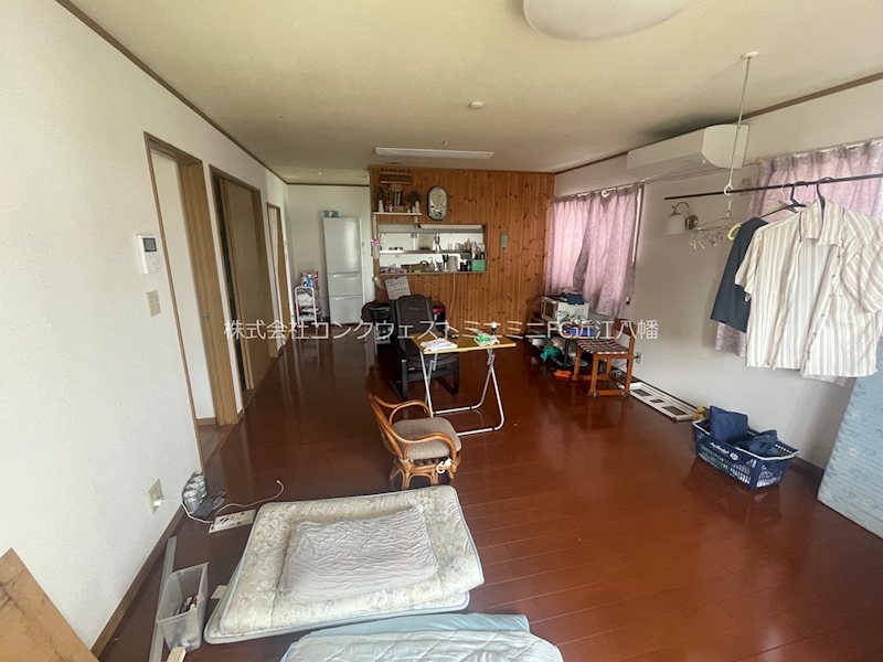 安土町常楽寺貸家の居間写真