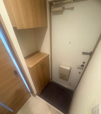 ビスタ竹早の玄関写真