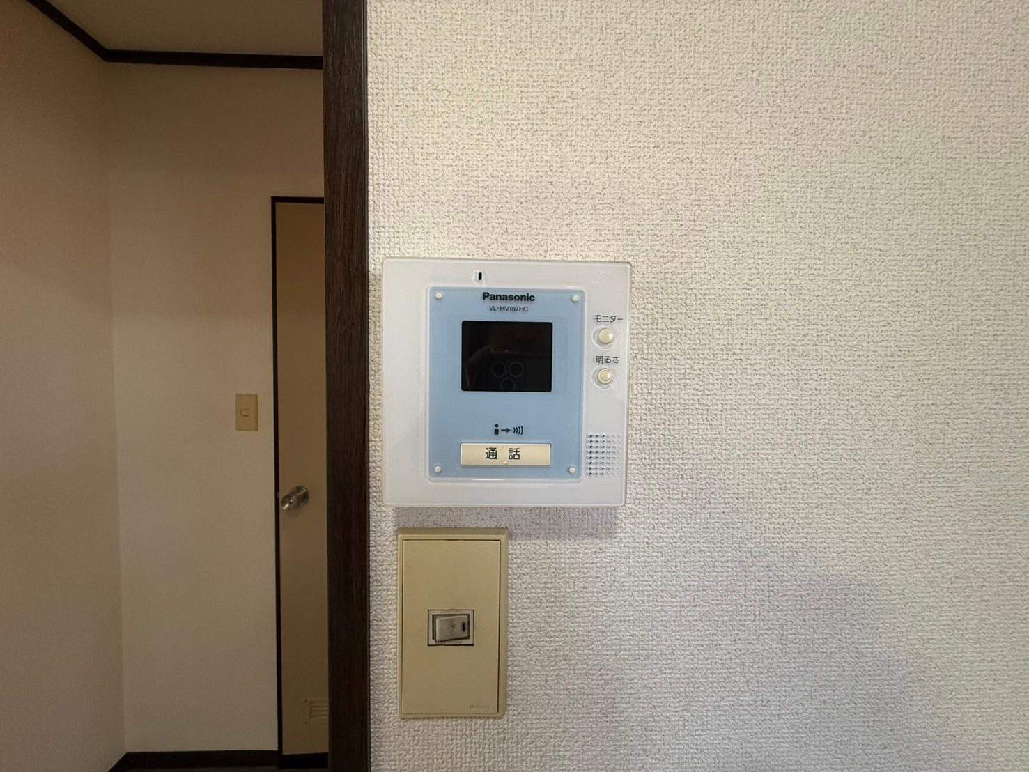 セキュリティ　TVモニターホン付きです