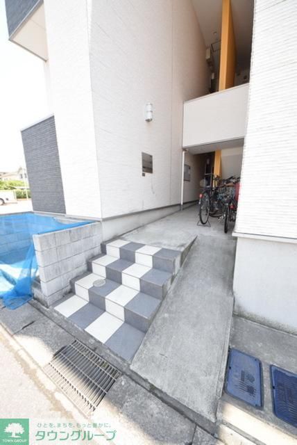 エントランス　お問合せはタウンハウジングまで！※現地待合わせ相談可能