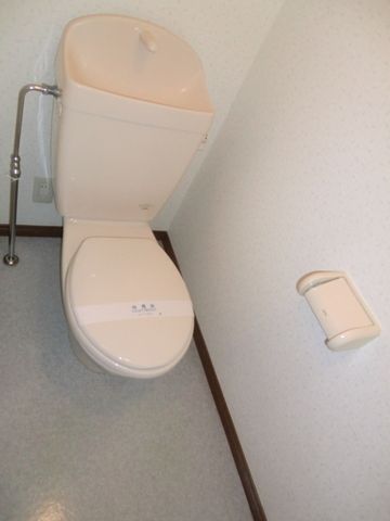 トイレ　洋式のおトイレです