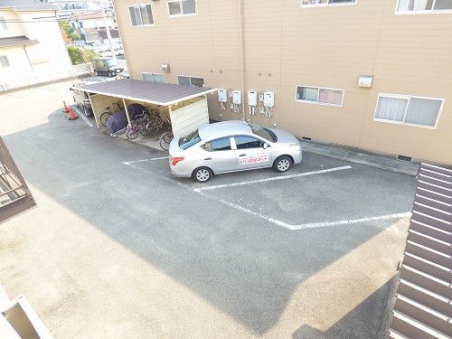 駐車場　駐車場完備です