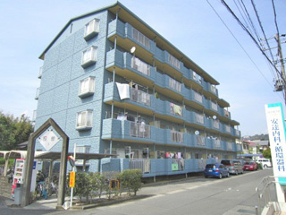 静岡市葵区昭府のマンションの建物外観