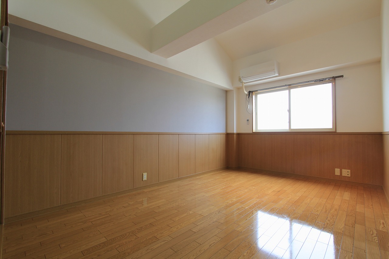 その他部屋・スペース　☆こちらの部屋は落ちつきめなアクセントで☆