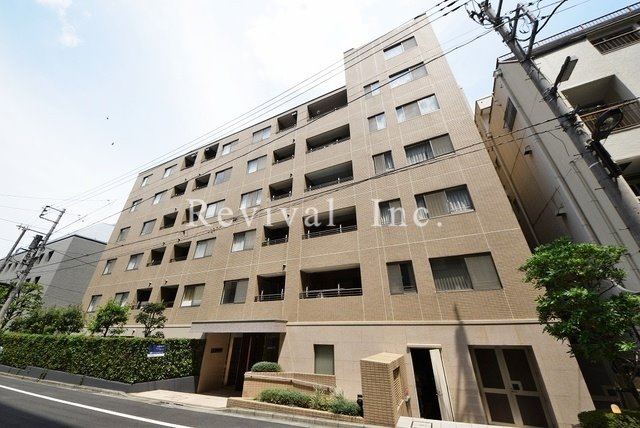 建物外観　高級感のある低層レジデンスです