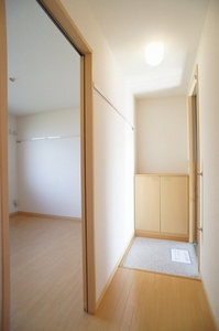 エリアントBの玄関写真