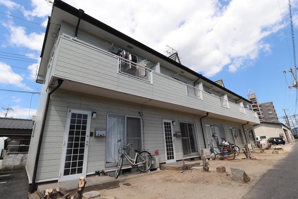 建物外観　メゾネット2LDK☆