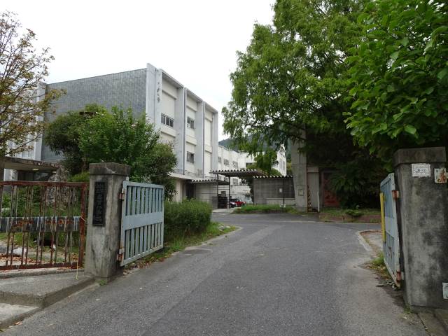 小学校　大津市立志賀小学校（小学校）まで1044m