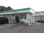 コンビニ　ファミリーマート十日市場店（コンビニ）まで433m