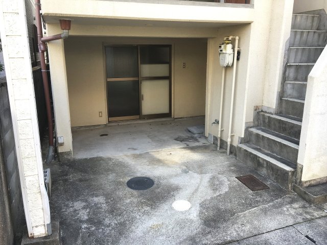 駐車場　駐車スペース有り