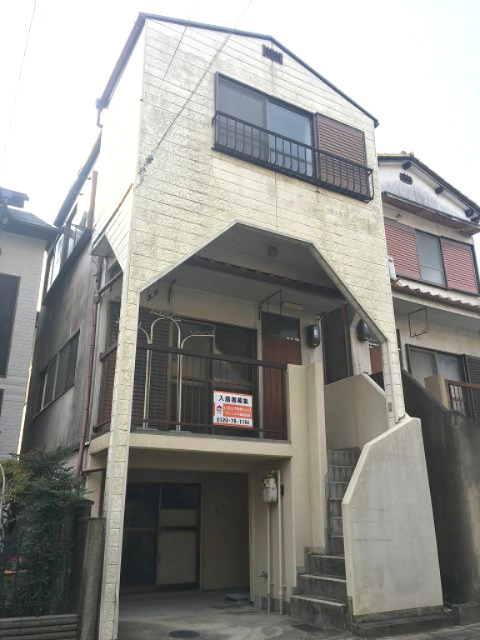 建物外観　京阪バス「藤尾・小金塚」停まで徒歩5分の５DK