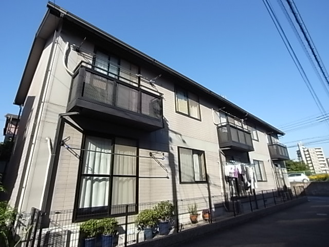 神戸市須磨区桜木町のアパートの建物外観