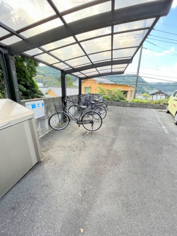 大学・短大　広島国際学院自動車短期大学部（大学・短大）まで524m