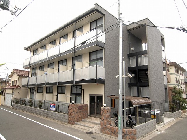 世田谷区尾山台のマンションの建物外観