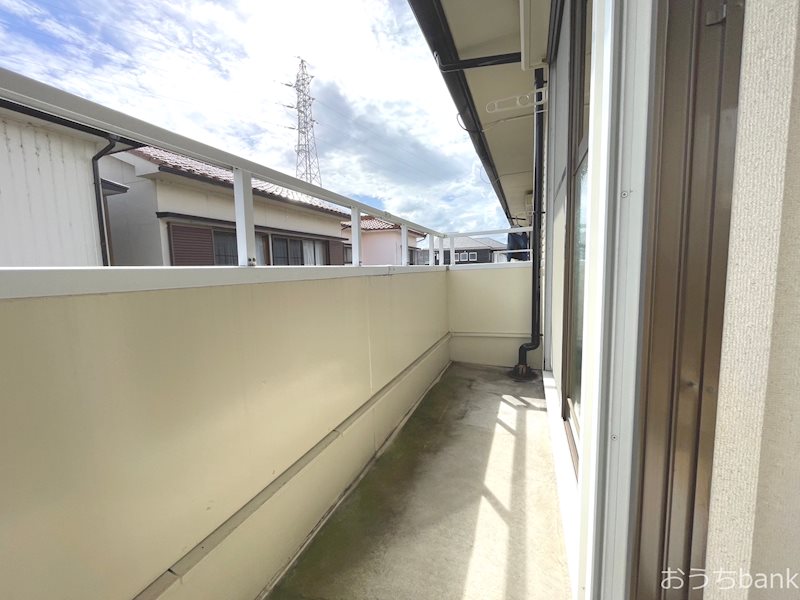 バルコニー　南向きのベランダです。