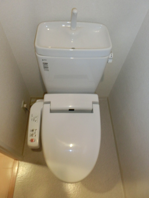 【エールリベルテ大阪WESTのトイレ】