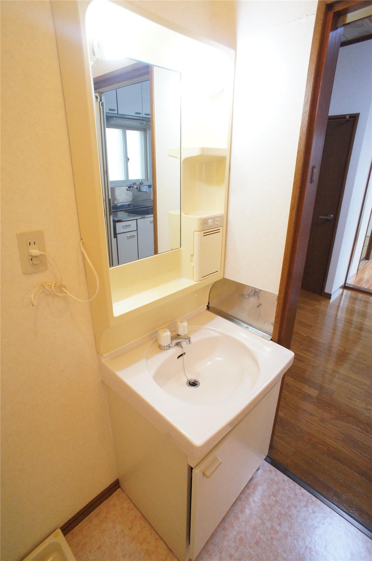 洗面設備　洗面化粧台