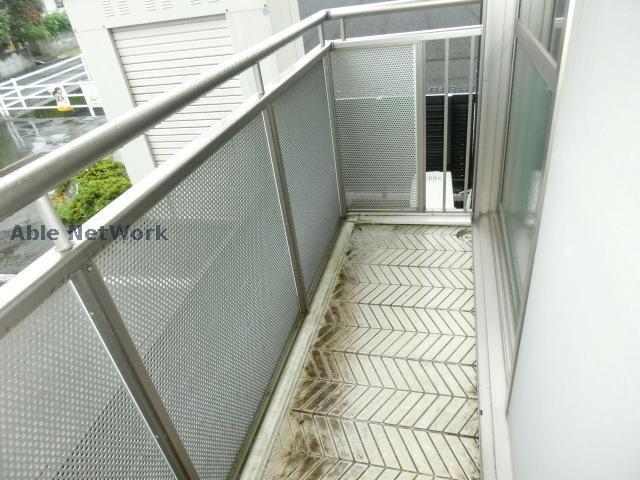 バルコニー　同棟別部屋