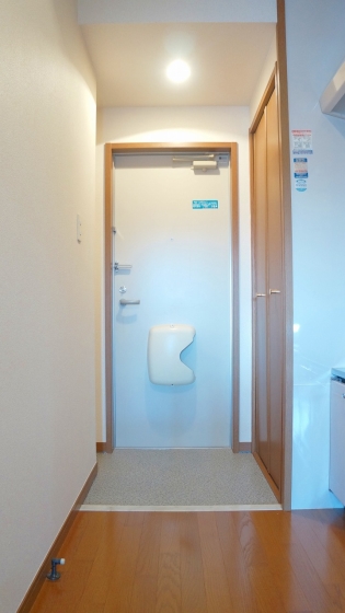 玄関　ペアーコート泉佐野　室内