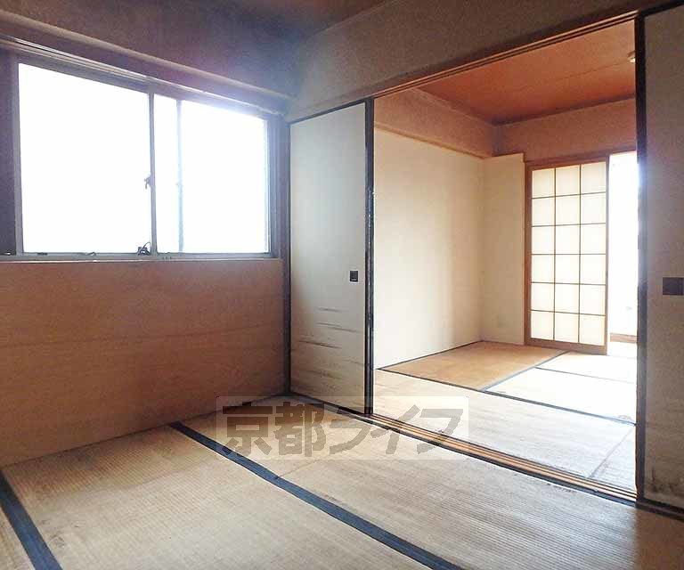 居室・リビング　別のお部屋です。