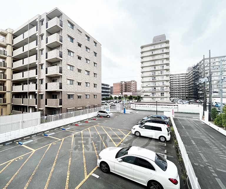 眺望　十分なスペース・日当たり・通風を確保したバルコニーです。