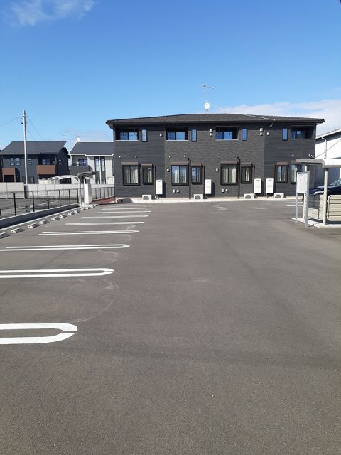 【大崎市古川若葉町のアパートの駐車場】