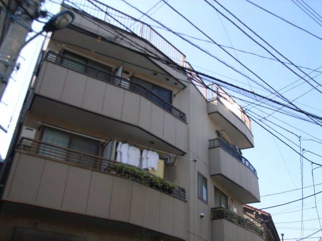 東京都北区神谷３（アパート）の賃貸物件の外観