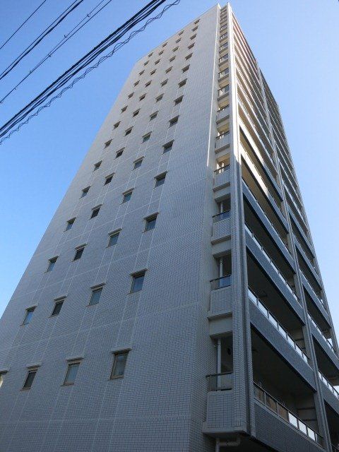 【ポレスター野田屋町の建物外観】