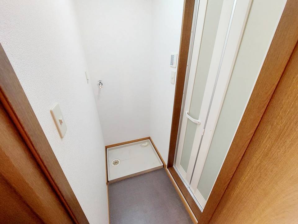 洗面設備　洗濯機置場