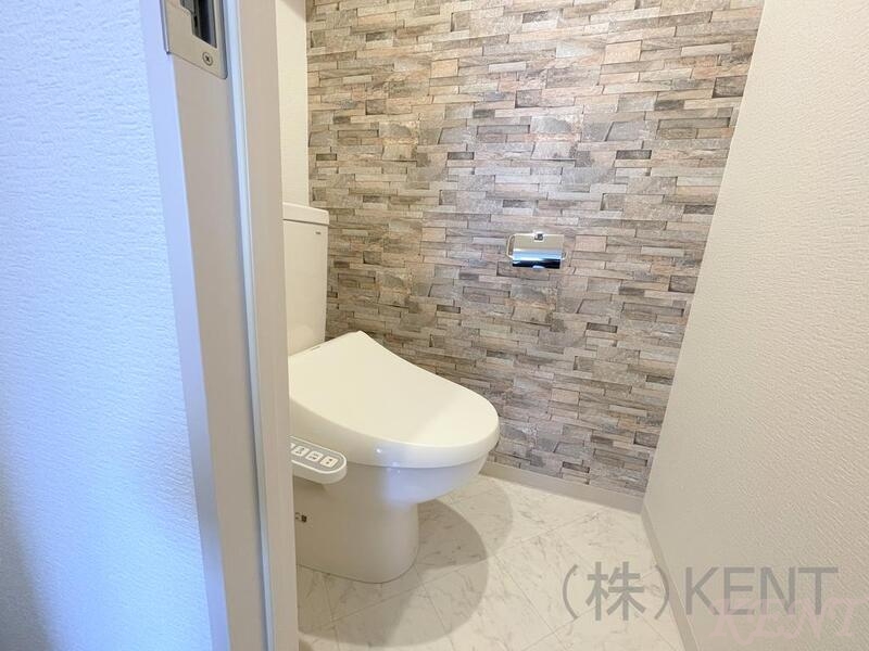 地下鉄東西線 発寒南駅 徒歩2分 4階建 築10年のトイレ写真