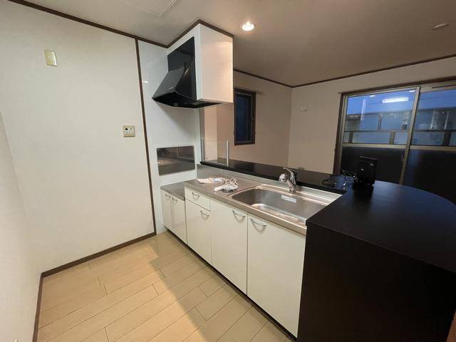 キッチン　人気のカウンターキッチンです。