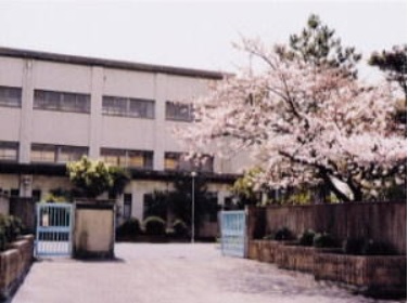 【富士雁屋西マンションの小学校】