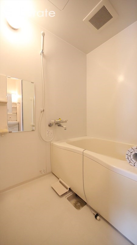 バス・シャワールーム　バスルーム