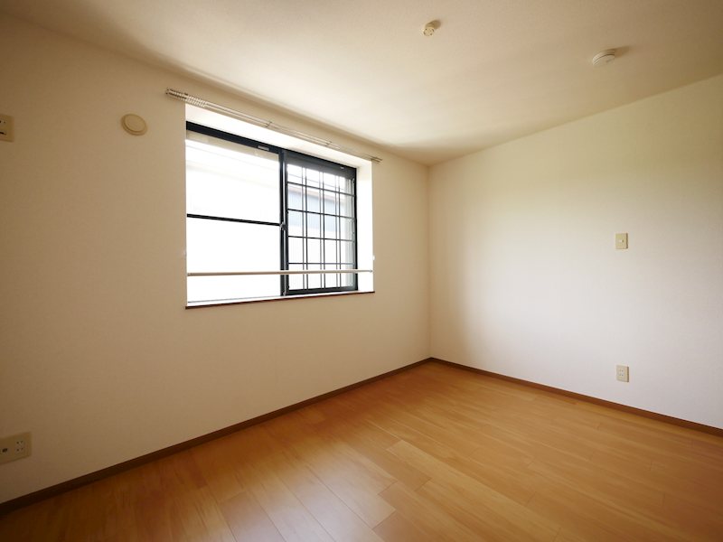 その他　洋室６.４帖