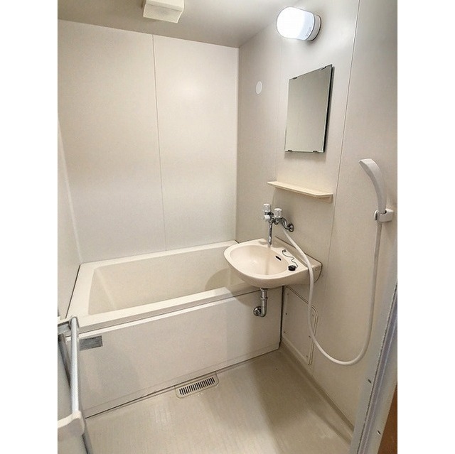 バス・シャワールーム　洗面