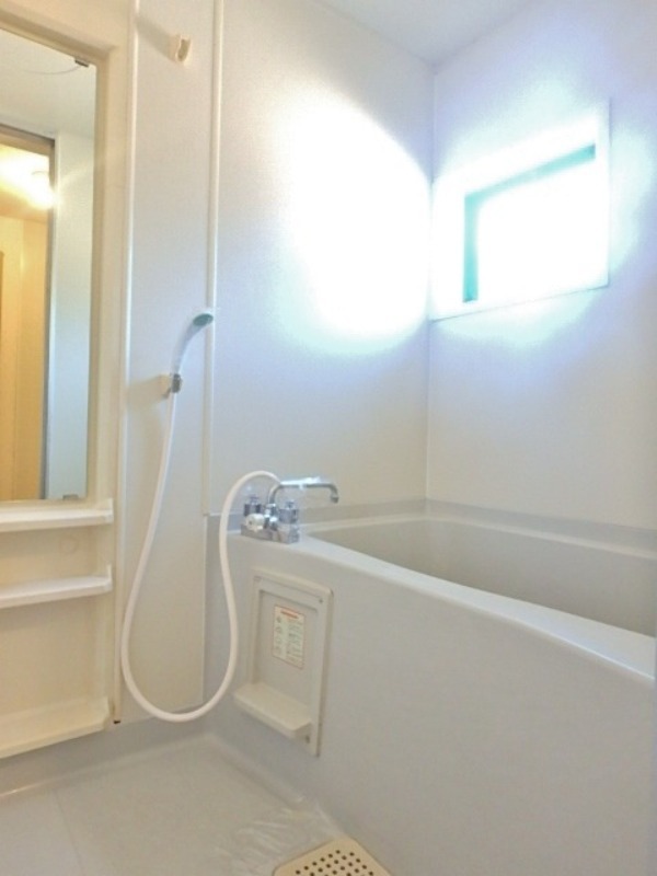 バス・シャワールーム　図面と現状に相違がある場合には現状を優先