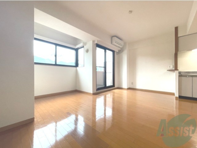 居室・リビング　１４帖のリビングです。広々としていますね。