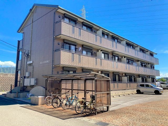 建物外観　2025年7月撮影