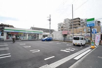 コンビニ　ファミリーマート前原駅前店（コンビニ）まで440m