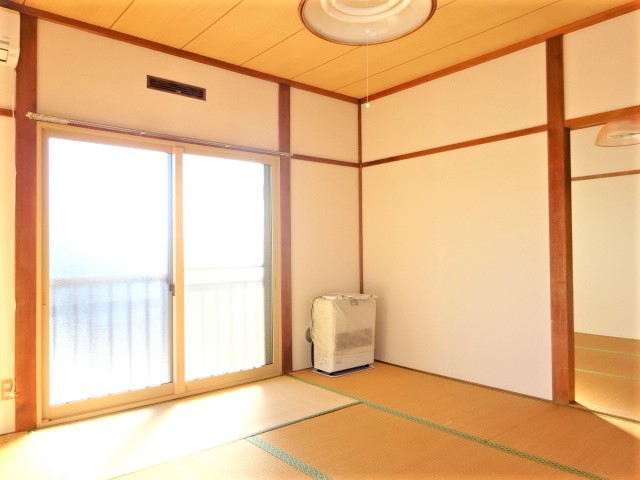 コーポファミリーの居間写真