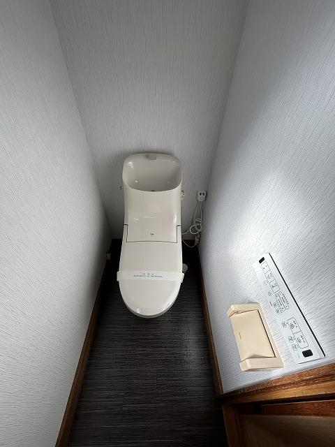 トイレ　トイレ