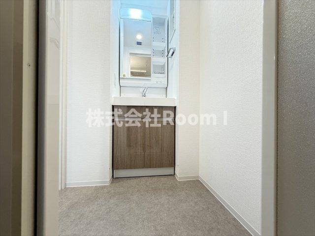 洗面設備　使いやすい洗面所です