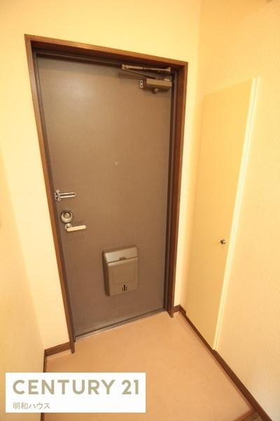 玄関　玄関まわりもゆとりあるスペースです！