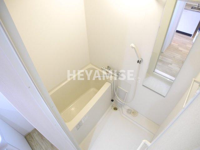 バス・シャワールーム　※同間取りの別の階のお部屋の写真です※