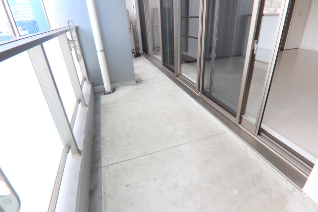 バルコニー　※別室の参考写真の為、現況優先です。