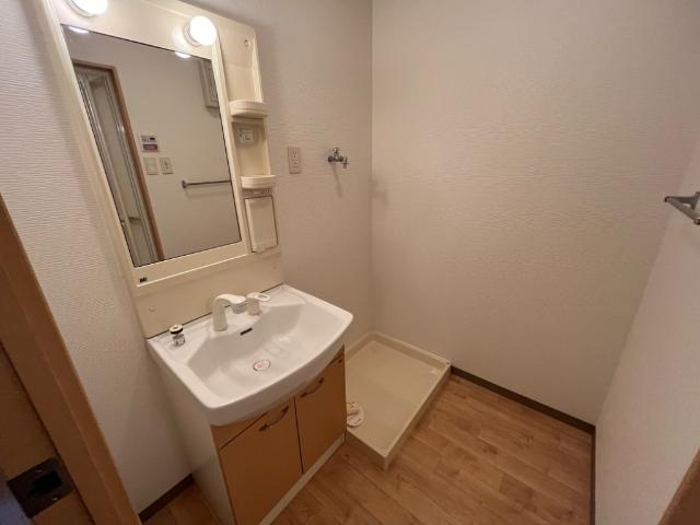 洗面設備　洗髪洗面化粧台