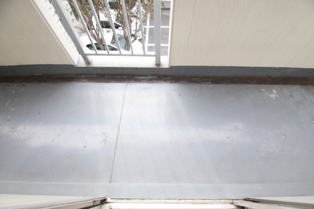 バルコニー　※別号室の参考写真です