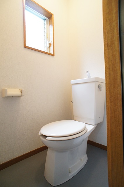 トイレ　※写真は同タイプのお部屋です※