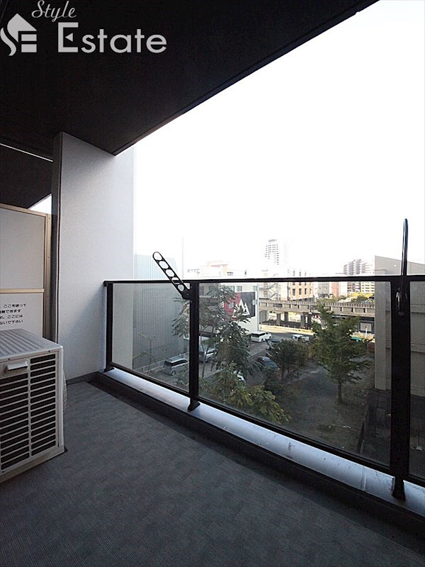 バルコニー　バルコニー